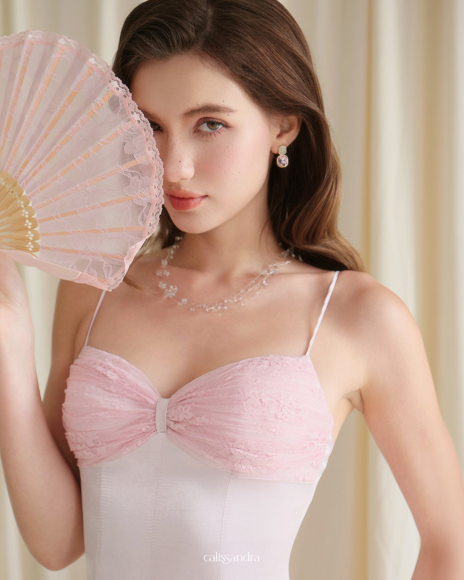 Close-up of the pink Avelis sweetheart bodice and thin straps