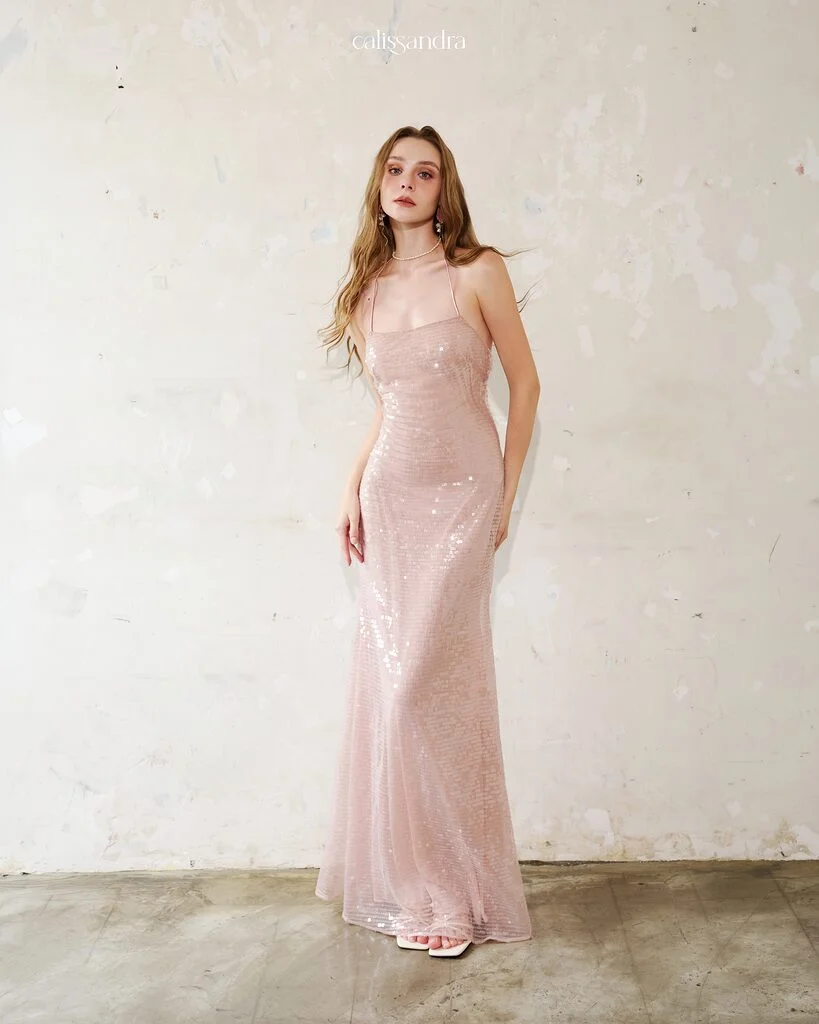 Made-to-measure dress production in Vietnam